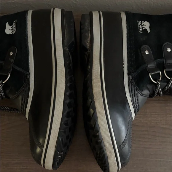 Sorel Youth Joan Of Arctic Waterproof Black Winter Boots, Kids’ Size 4 EU 35 - Picture 6 of 9